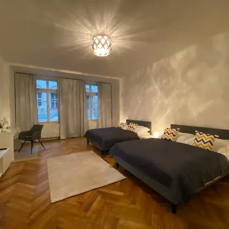 Spacious On Wenceslas Square Apartament *