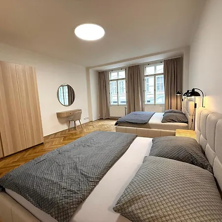 Appartamento Spacious On Wenceslas Square *