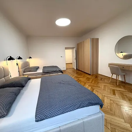 Spacious On Wenceslas Square Praag