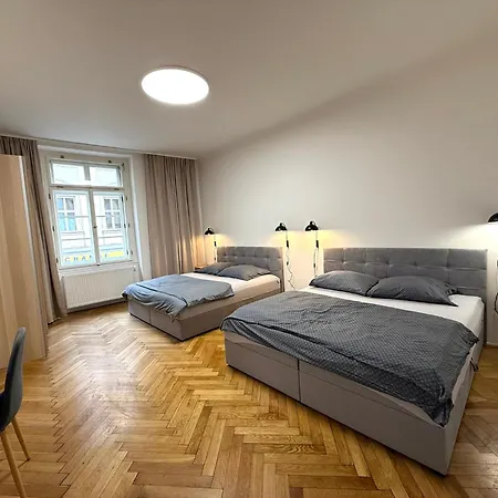 Appartement Spacious On Wenceslas Square