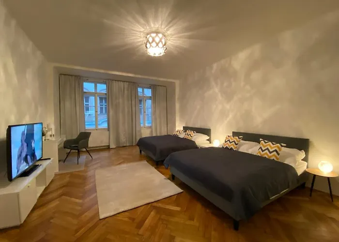 Spacious On Wenceslas Square Διαμέρισμα *